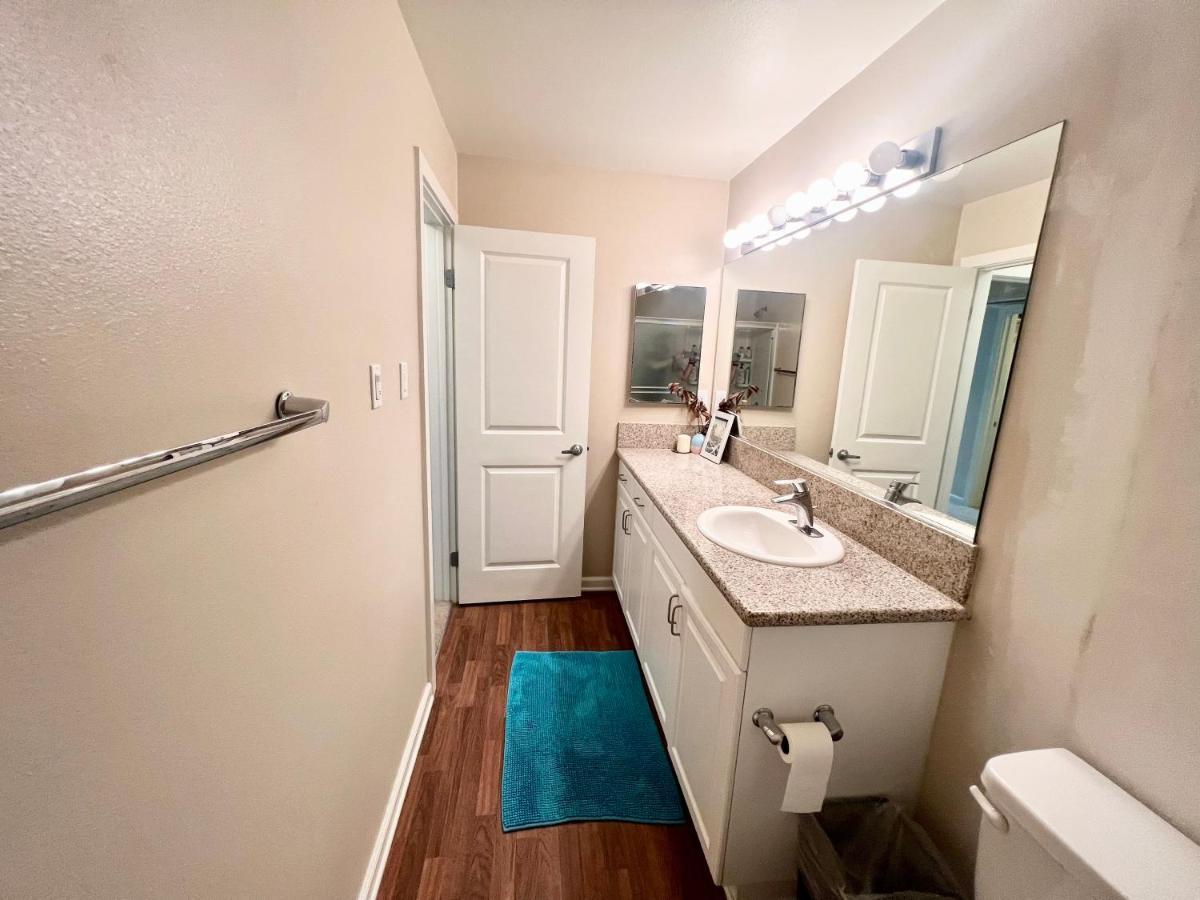 Apartahotel Luxury Marina Unit 2 Bedrooms 2 Bathrooms *